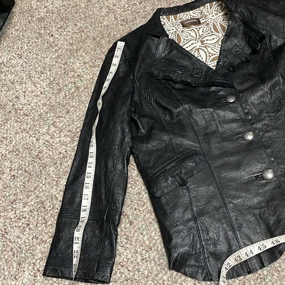 New Danier leather jacket - Picture 7 of 11